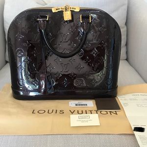 Louis Vuitton PM Alma Vernis